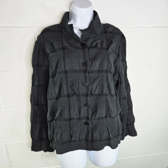 Liv By Habitat Black Pucker Textured Button Lagenlook Blouse - Picture 5 of 10